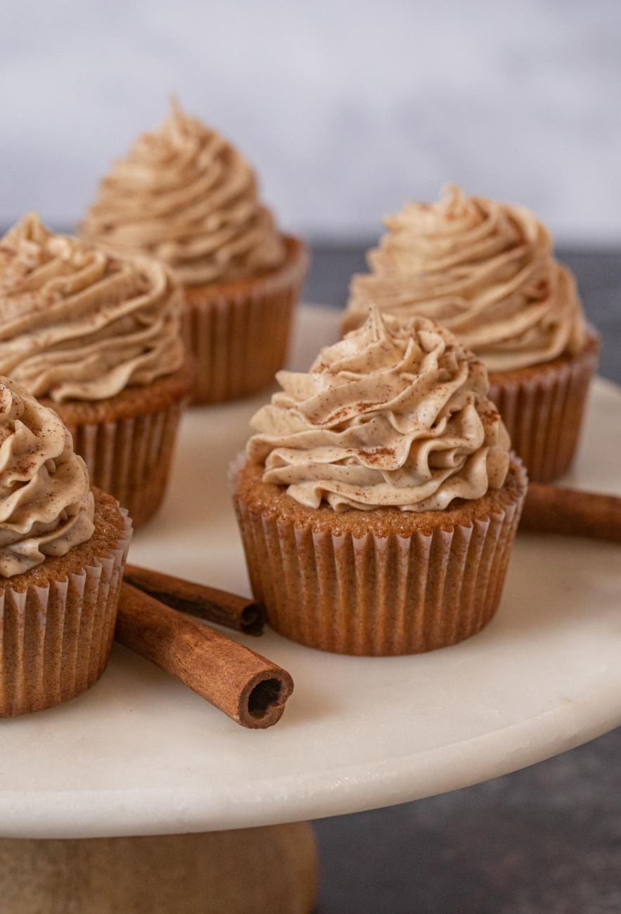 "Delicious Snickerdoodle Cupcakes with Cinnamon Buttercream Frosting"