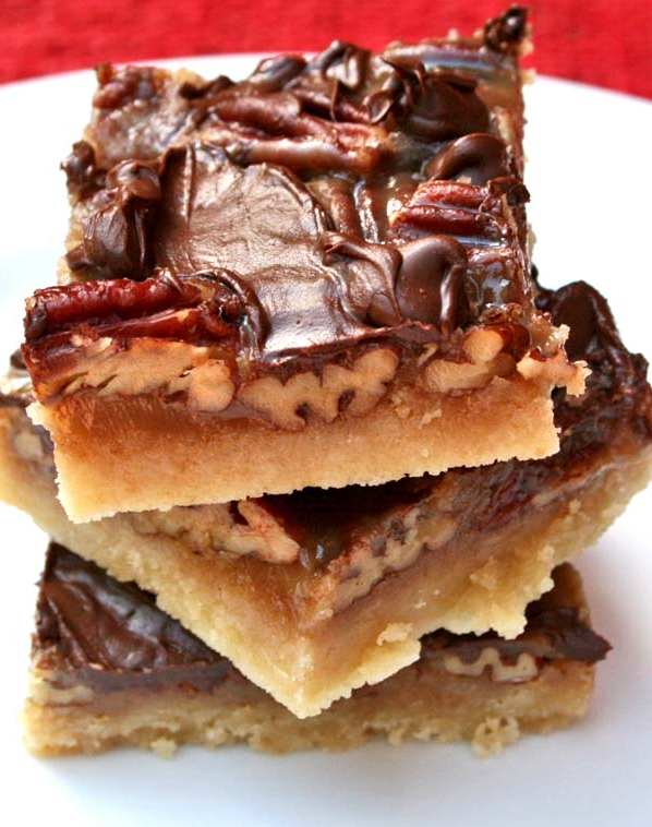 Turtle Cookie Bars - A heavenly combination of pecans, chocolate morsels, and a buttery crust.