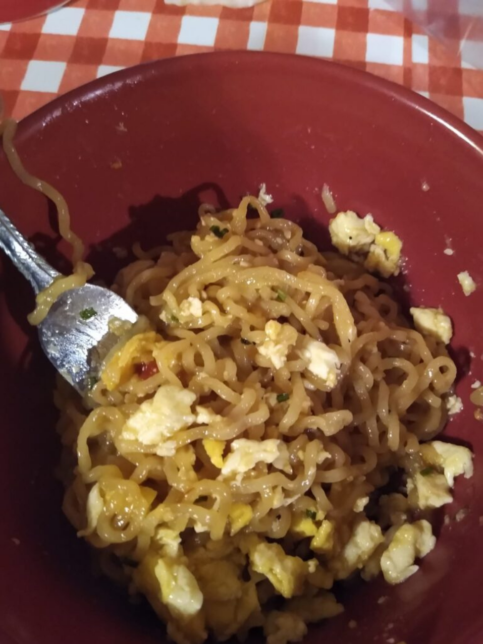 Spicy Garlic Butter Ramen Noodles – A tantalizing fusion of ramen noodles, spicy garlic butter sauce, scrambled egg, and chive-bagel seasoning.